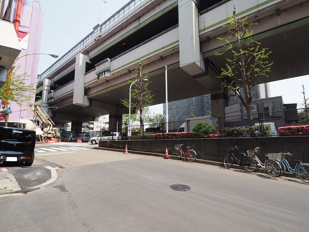 ルピナス大山グランドタワーｉステージ　前面道路